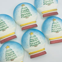 Load image into Gallery viewer, Snow Globe