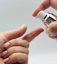 Load image into Gallery viewer, Advanced Peptide Eye Cream